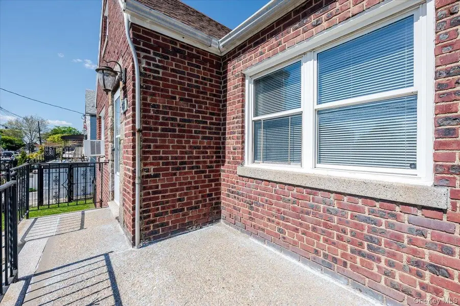 812 Swinton Avenue, Bronx, NY 10465 - #3