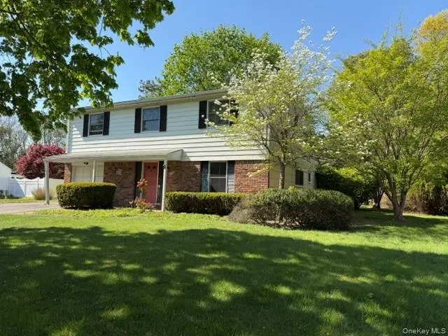 5 Broadhurst Street, Coram, NY 11776 - #1