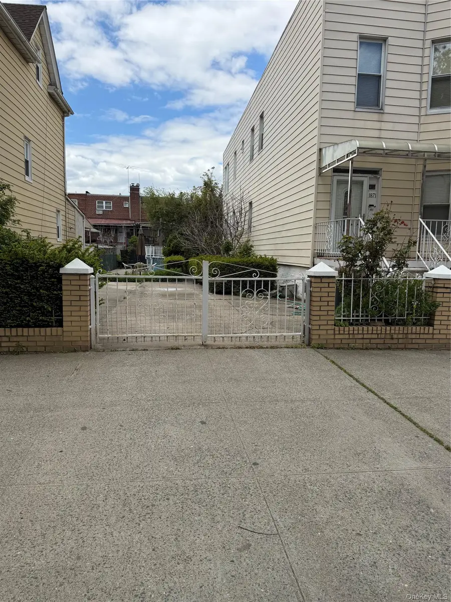 1871 Matthews Avenue, Bronx, NY 10462 - #3
