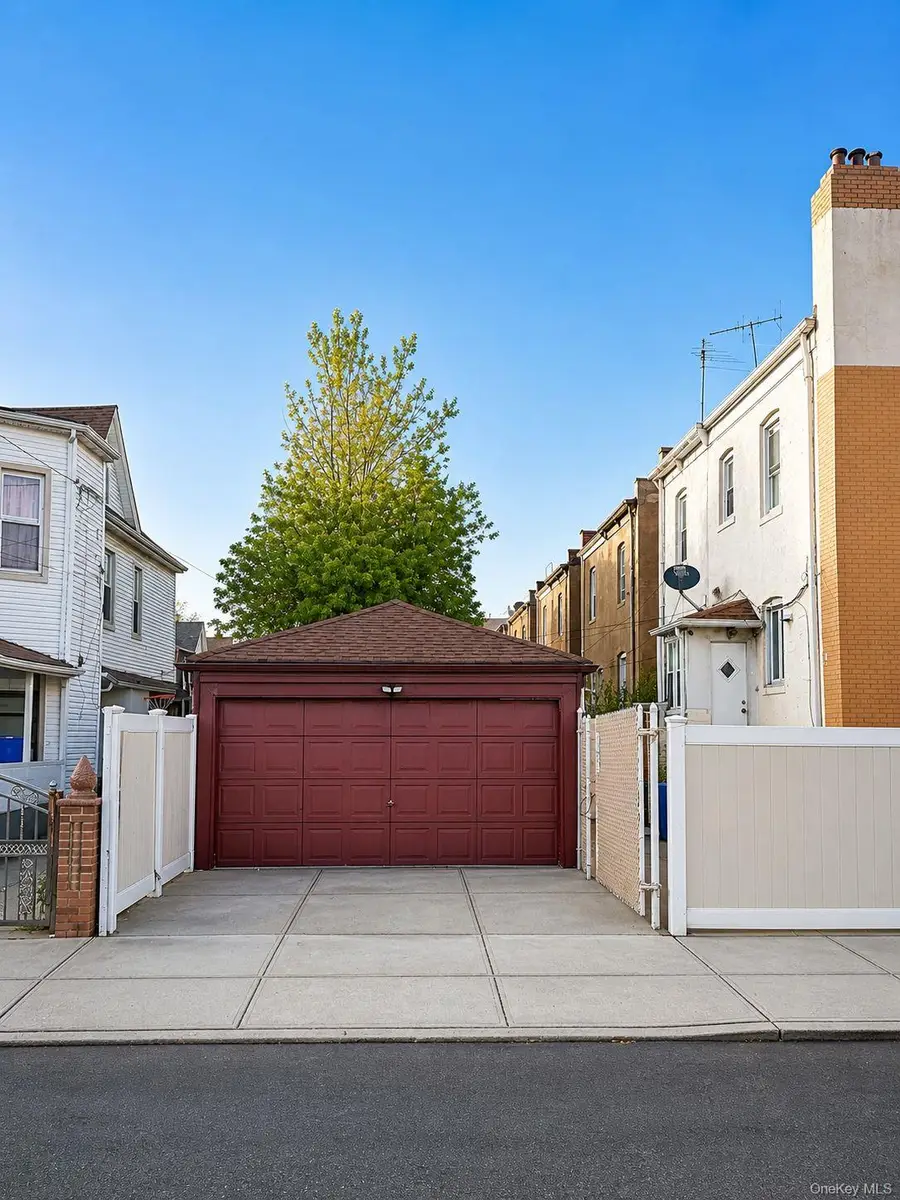 8786 115th Street, Richmond Hill, NY 11418 - #2
