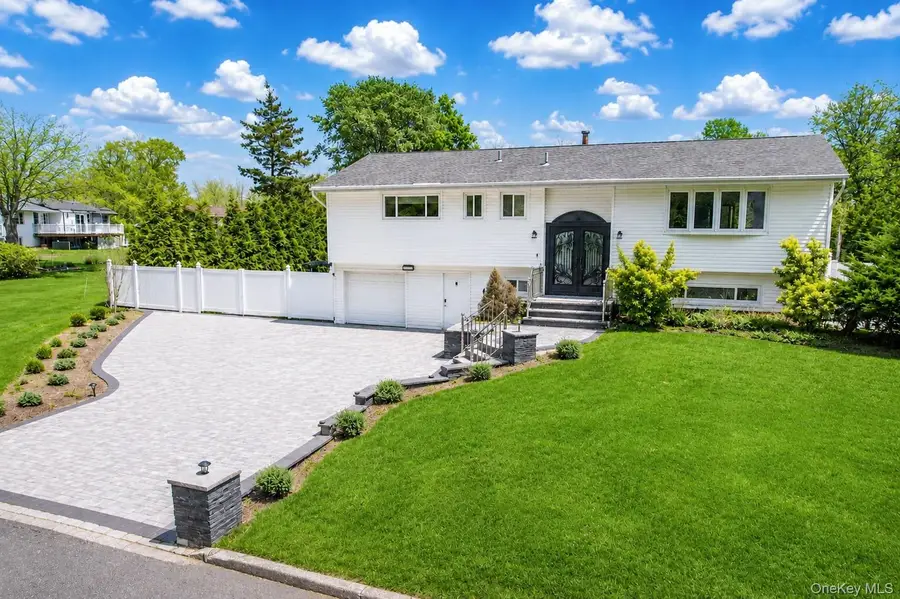 3 Katonah Place, Dix Hills, NY 11746 - #2