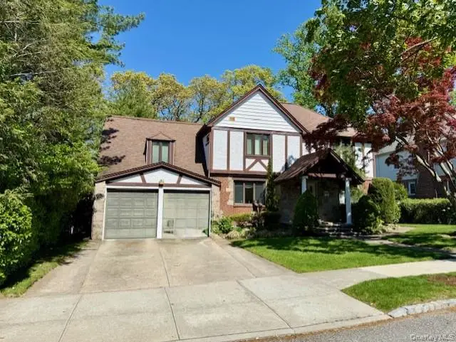 241-01 52 Avenue, Douglaston, NY 11362 - #2