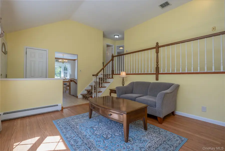 191 Center Street, Pearl River, NY 10965 - #3