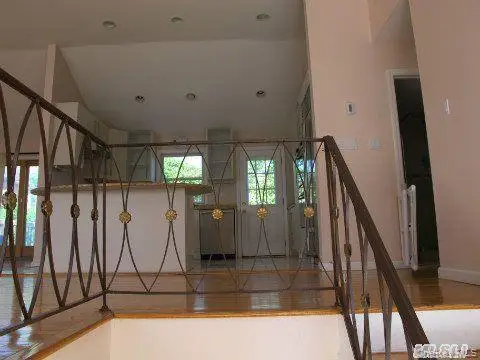 5 Elm Street, Great Neck, NY 11021 - #3