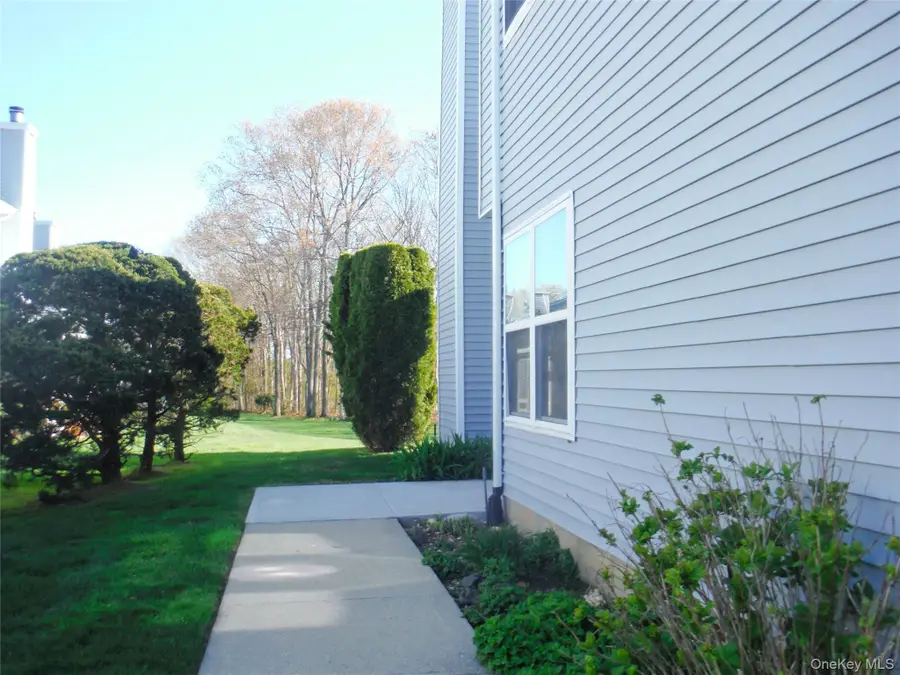 168 Hampton Vista Drive, Manorville, NY 11949 - #3
