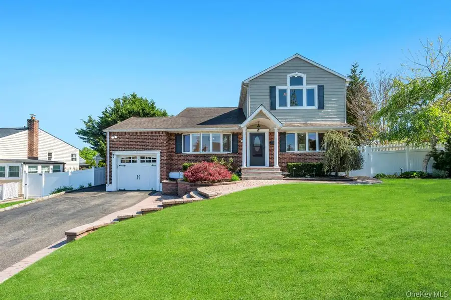 47 Laurie Boulevard, Bethpage, NY 11714 - #2