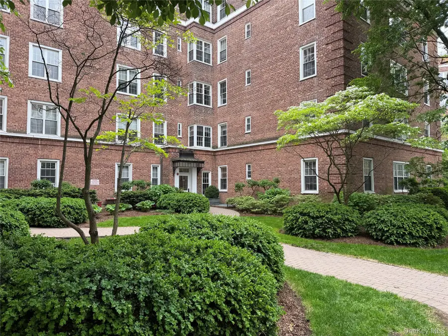 4 Midland Gardens, #3J, Bronxville, NY 10708 - #2