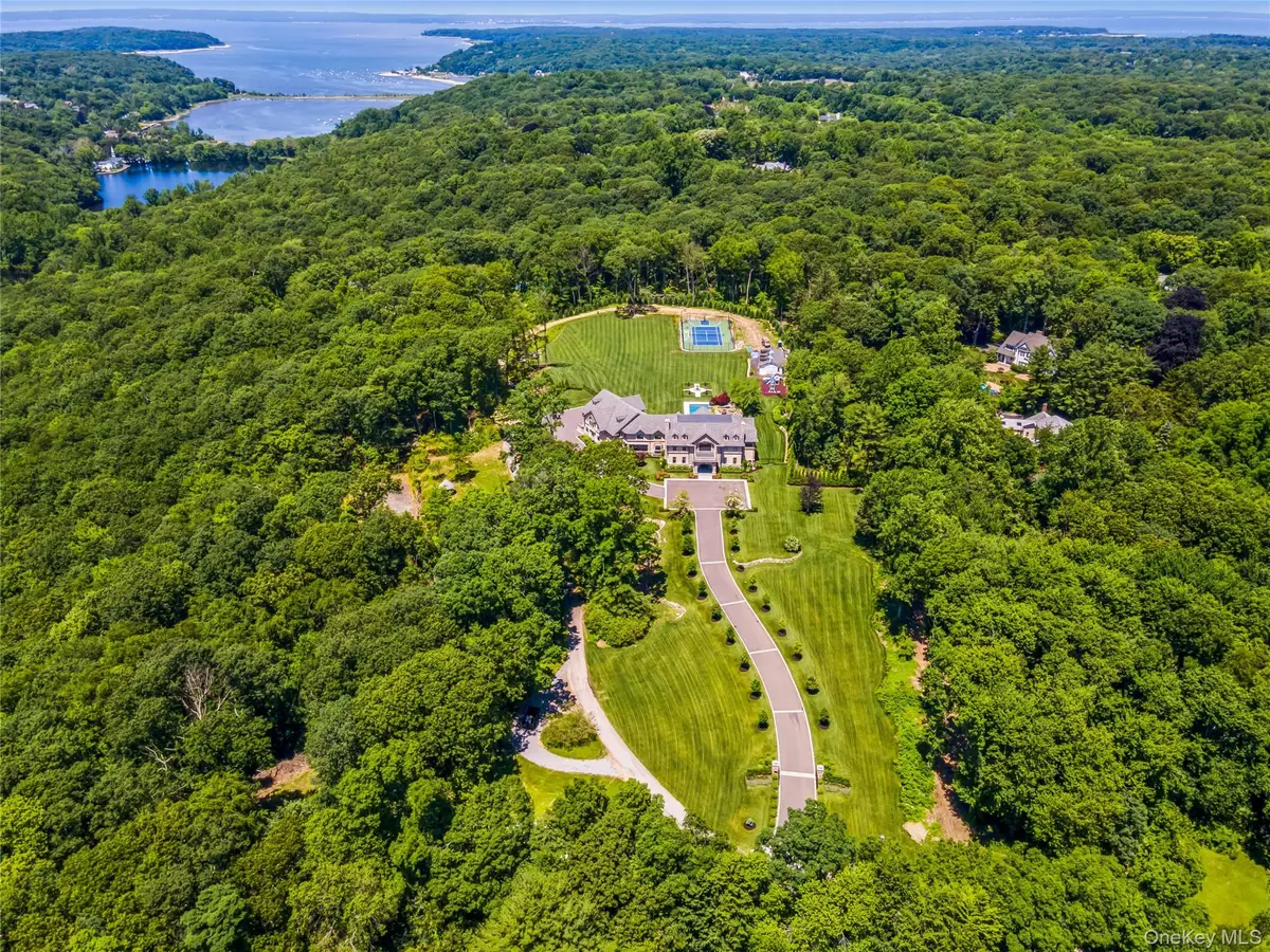 471 Woodbury, Cold Spring Harbor, NY 11724 - #1