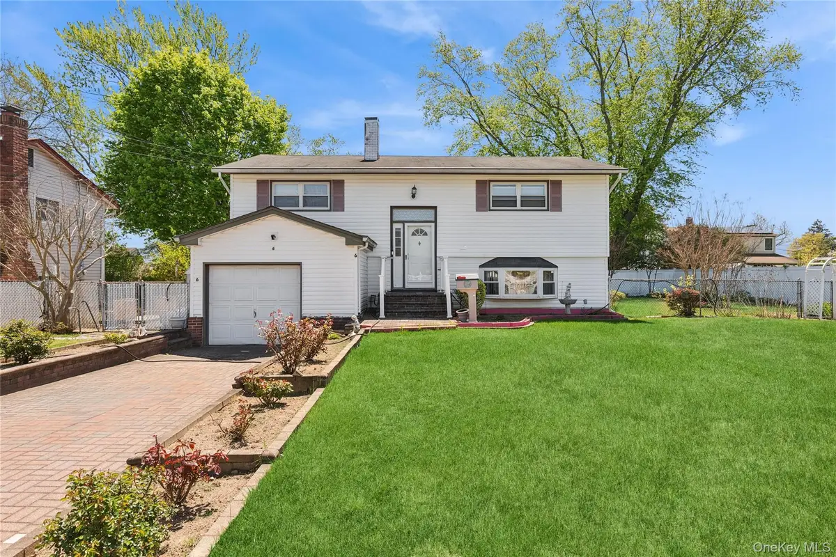 6 Clarke Street, Brentwood, NY 11717 - #1