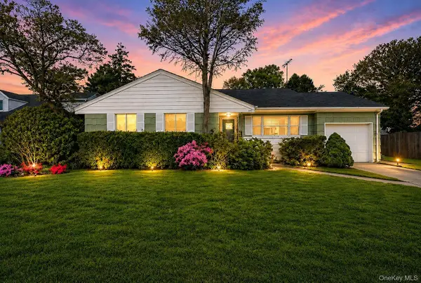 432 Maryland Avenue, Freeport, NY 11520