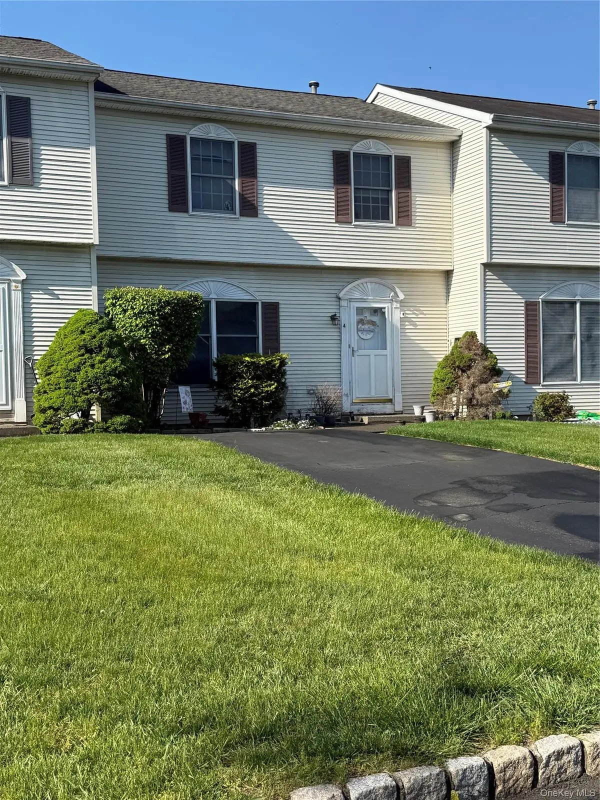 4 Strack Court, West Haverstraw, NY 10993 - #1