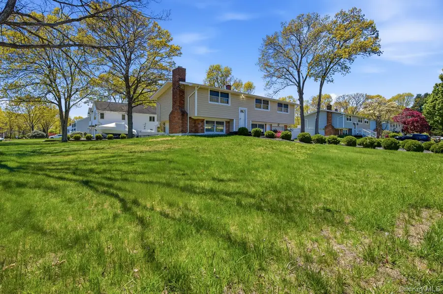 22 Fairway Drive, Port Jefferson Station, NY 11776 - #3