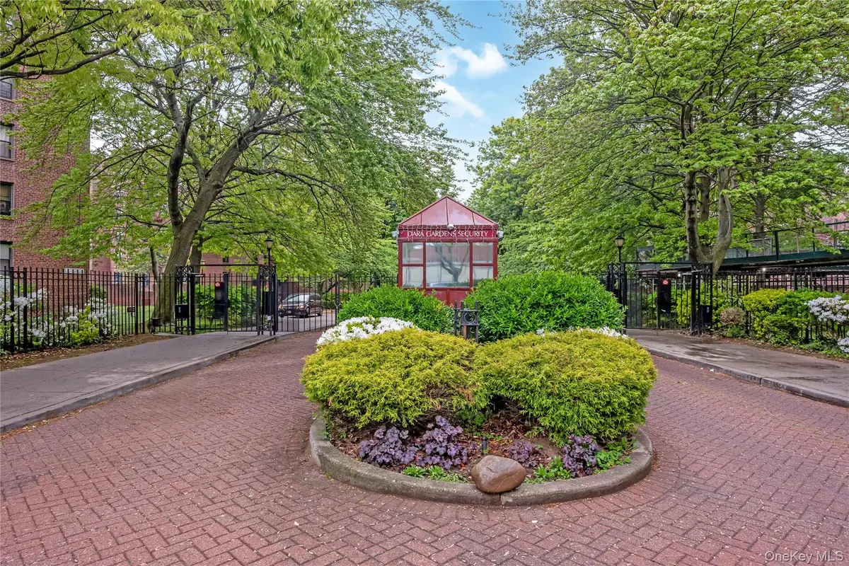 150-10 71st Avenue #2K, Flushing, NY 11367 - #1