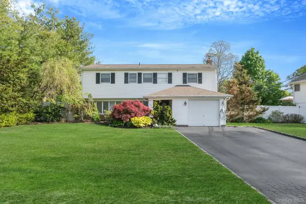 8 Elder Drive, Commack, NY 11725