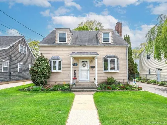 34 Maple Street, Greenvale, NY 11548 - #1