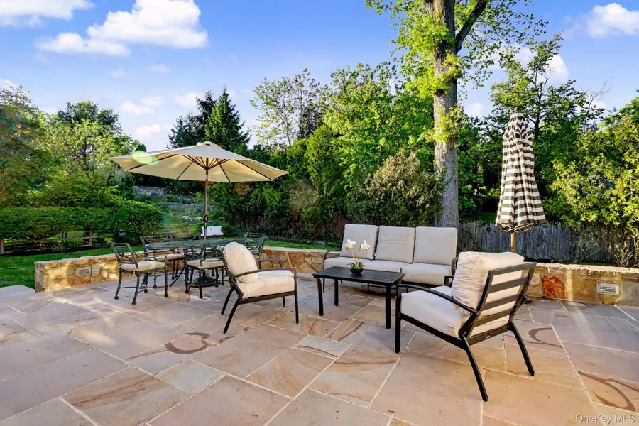 4 Clark Lane, Rye, NY 10580 - #3