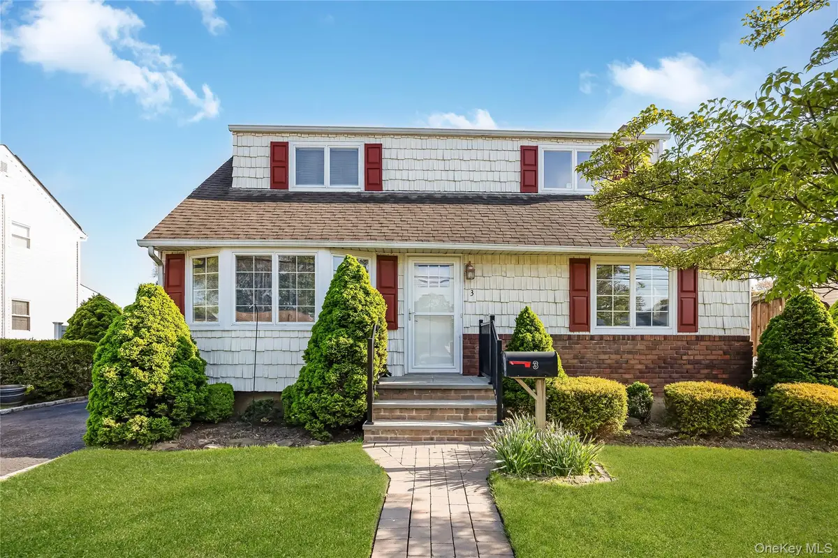 3 6th Avenue, Farmingdale, NY 11735 - #1