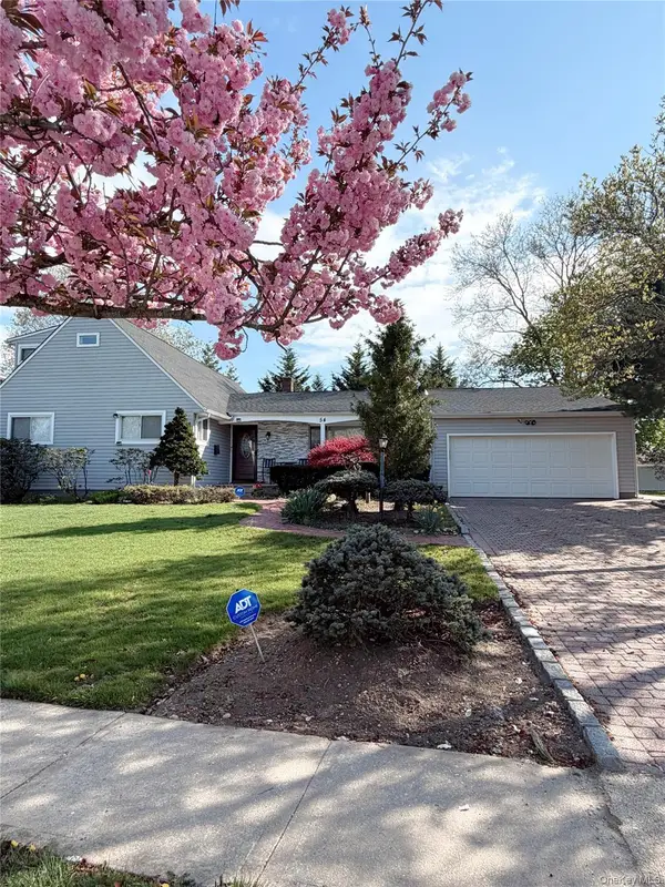 54 Ivy Drive, Jericho, NY 11753
