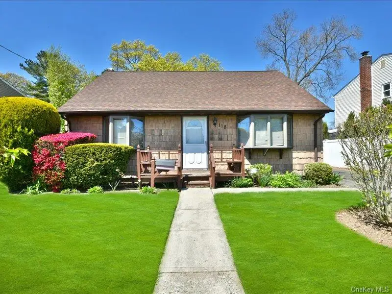 118 Park Lane, Massapequa, NY 11758 - #1