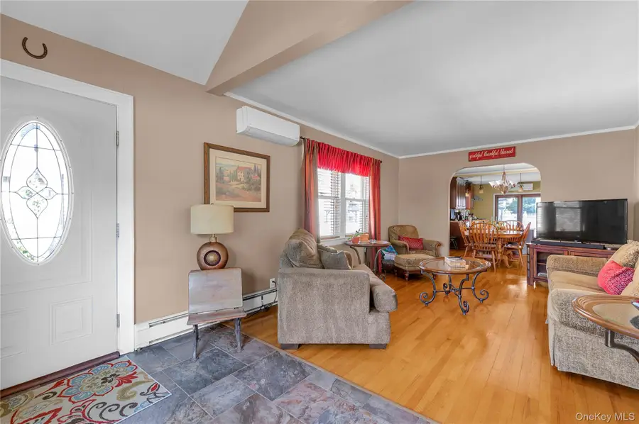 196 Central Avenue, Lynbrook, NY 11563 - #2