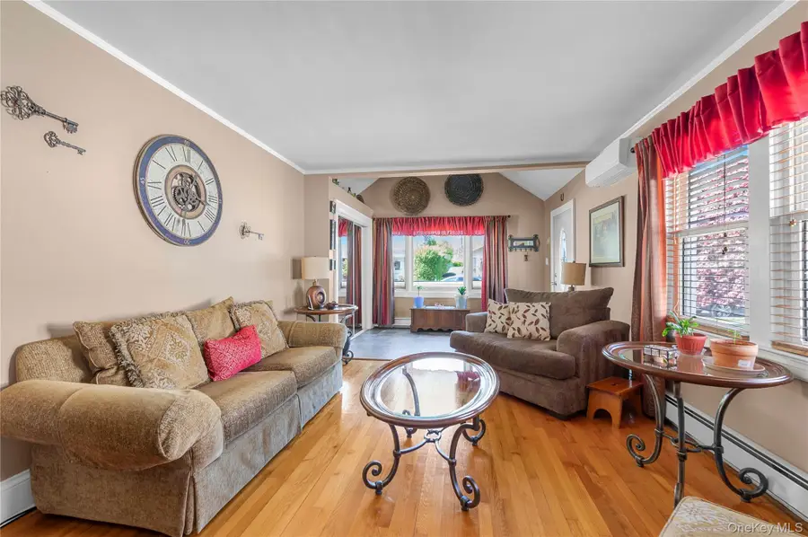 196 Central Avenue, Lynbrook, NY 11563 - #3