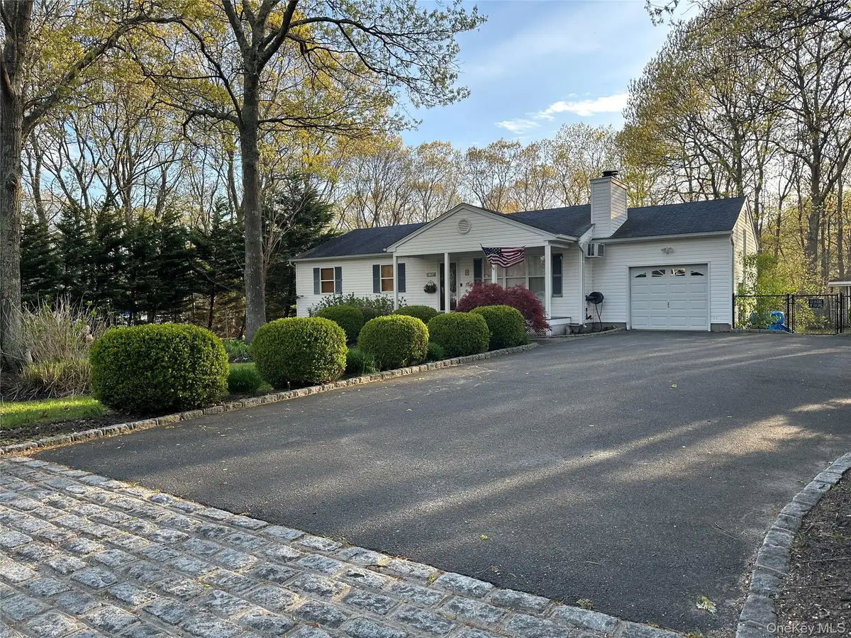 10 Black Pine St, Center Moriches, NY 11934 - #1