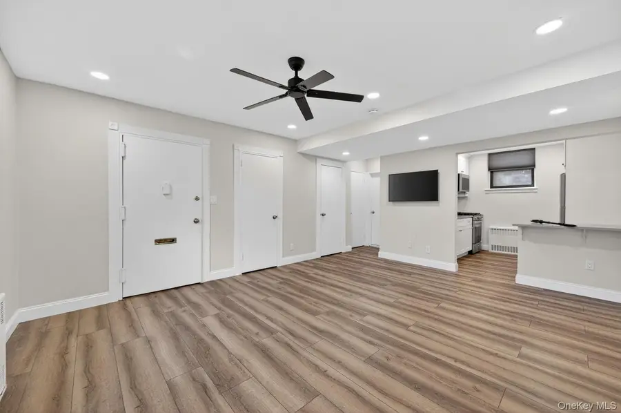 319 Main Street #B, Roslyn, NY 11576 - #2