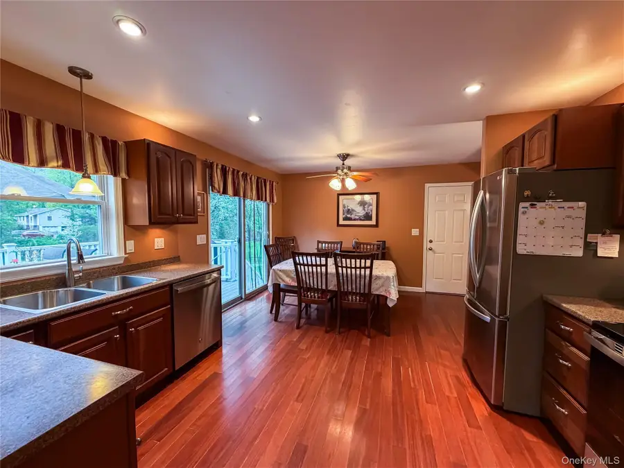 9 Robert Drive, Hyde Park, NY 12538 - #2