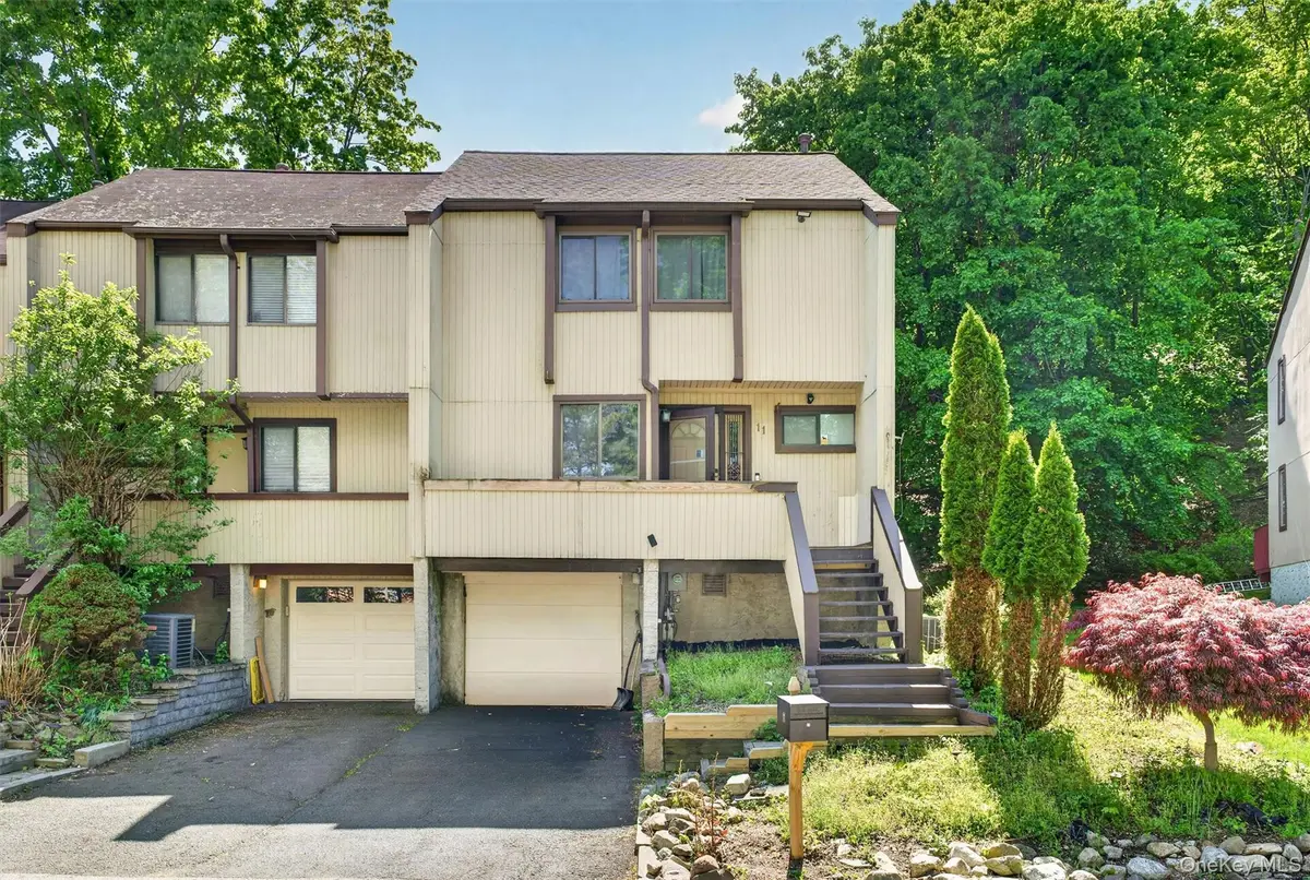 11 Rockledge Drive, Suffern, NY 10901 - #1