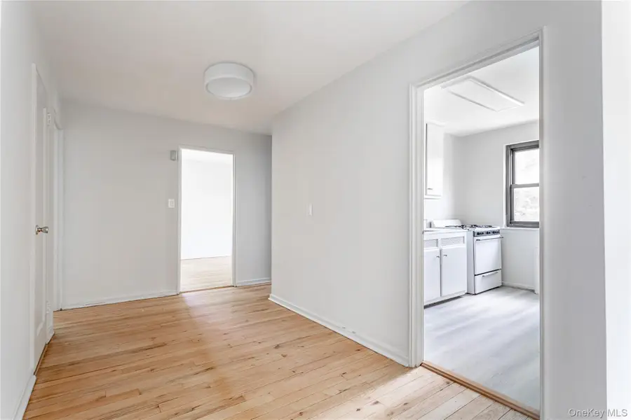 9 Terrace Circle #2C, Great Neck, NY 11021 - #2