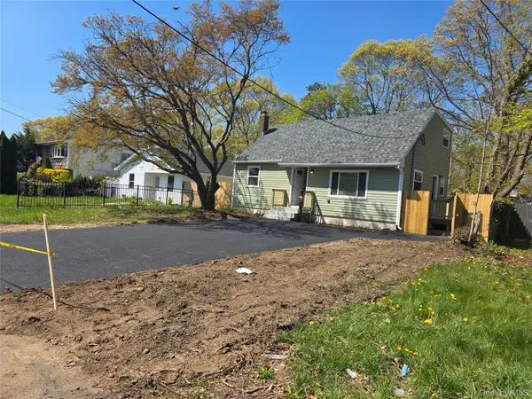 198 Concord Road, Shirley, NY 11967