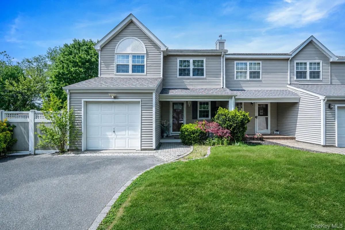 22 Walnut Street, Central Islip, NY 11722 - #1
