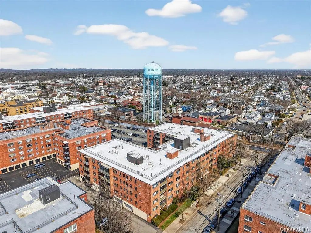 100 Clinton Avenue #4R, Mineola, NY 11501 - #1