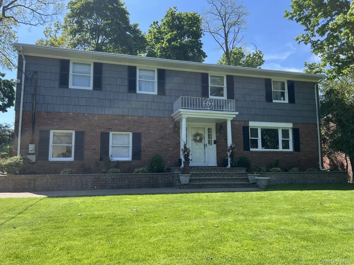 3 Camsanette Court, Glen Cove, NY 11542 - #1