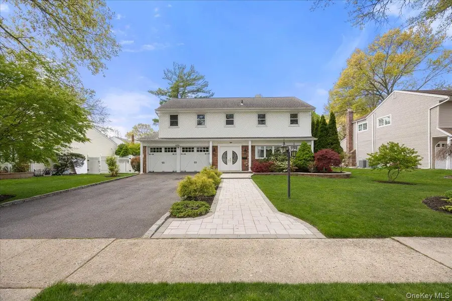 8 Marietta Drive, Westbury, NY 11590 - #2