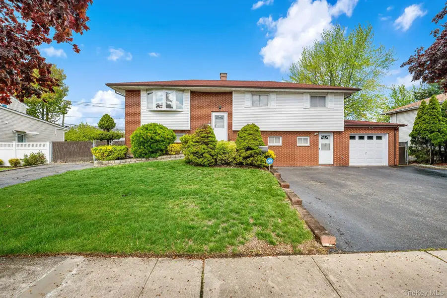 42 Pebble Lane, Deer Park, NY 11729 - #2