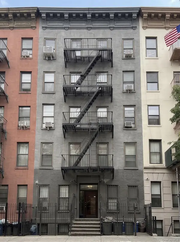 517 W 48th Street #3FE, New York (Manhattan), NY 10036