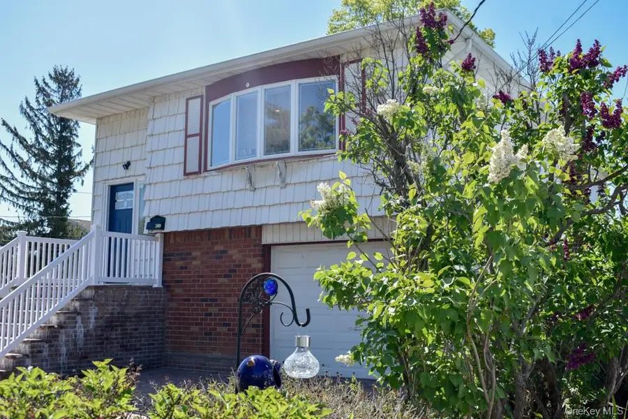 2800 Genessee Street, North Bellmore, NY 11710 - #3