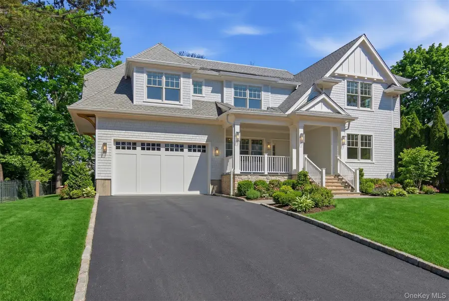 8 Club Road, Sea Cliff, NY 11579 - #3
