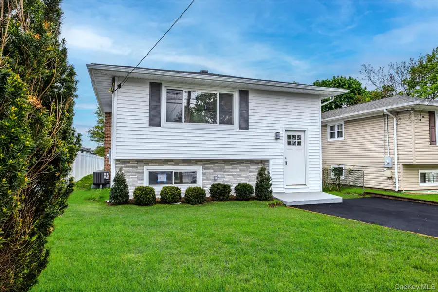 66 4th Avenue, Westbury, NY 11590 - #2