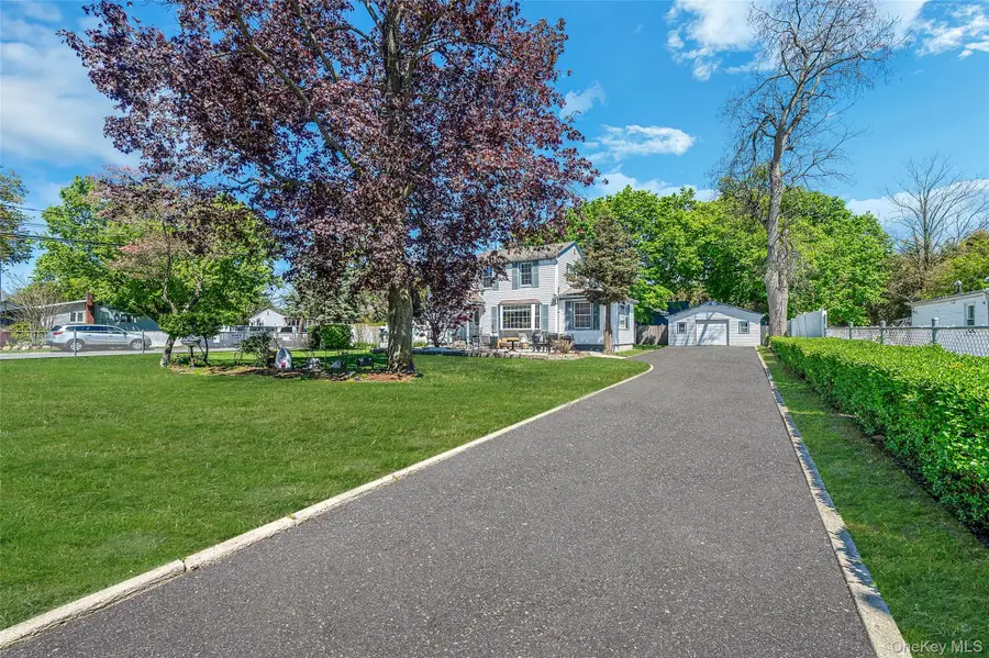 37 Grant Avenue, Brentwood, NY 11717 - #2