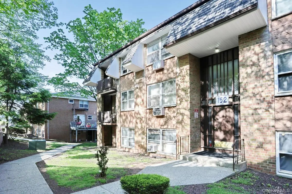 152 Kearsing Parkway #E, Monsey, NY 10952 - #1