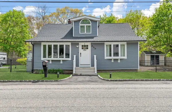 466 Long Island Avenue, Medford, NY 11763