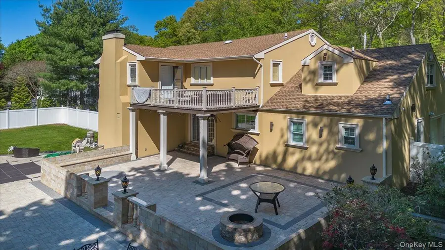 626 Caledonia Road, Dix Hills, NY 11746 - #3