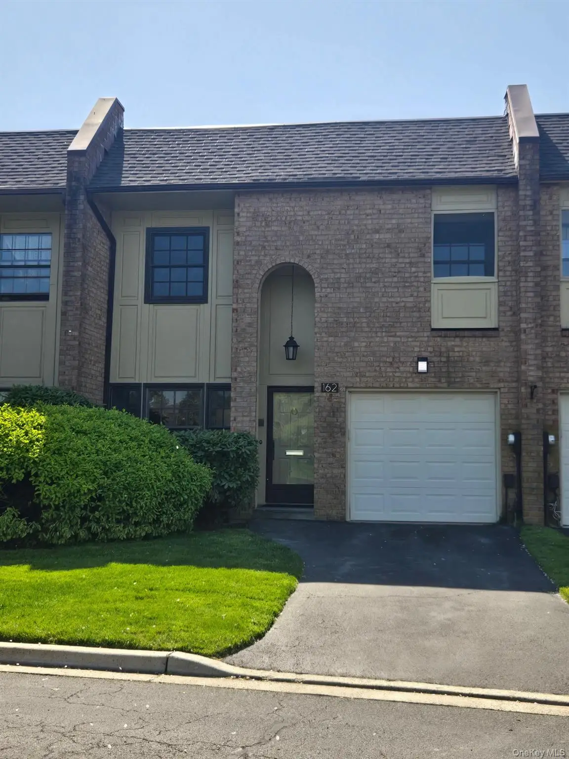 162 Southgate Circle, Massapequa Park, NY 11762 - #1
