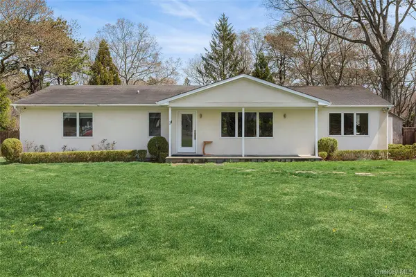 3 Jones Road, Hampton Bays, NY 11946