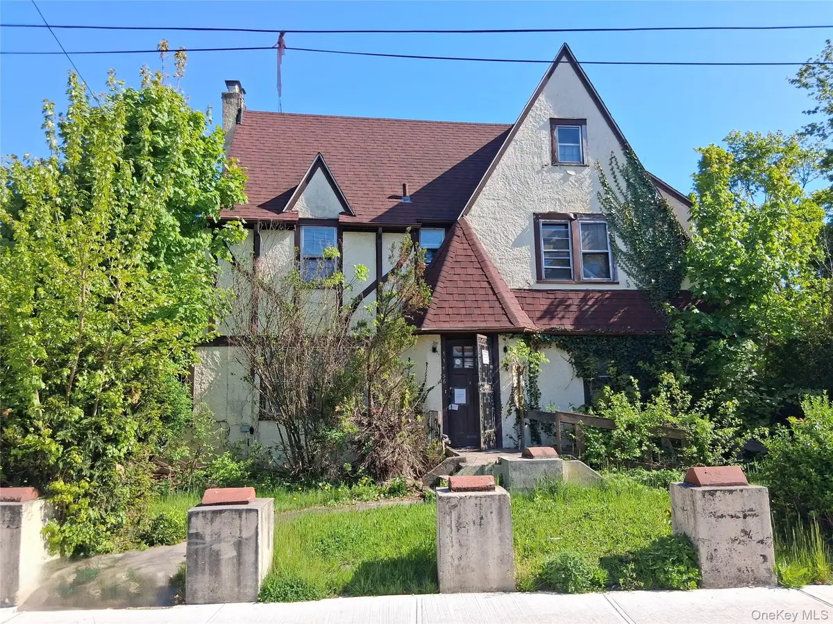 114-36 176th Street, Addisleigh Park, NY 11434 - #1
