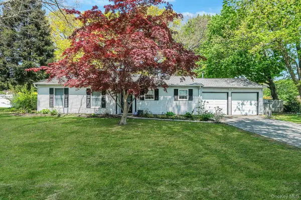 5 Oakwood Avenue, Port Jefferson, NY 11776