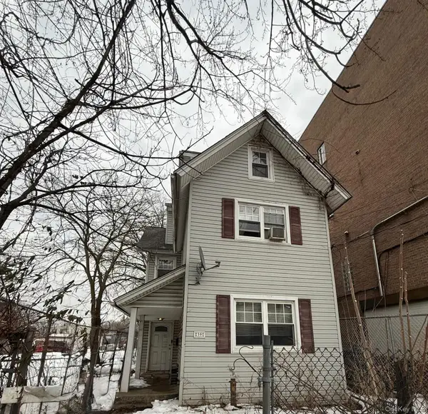 39 Maple Avenue, Staten Island, NY 10302