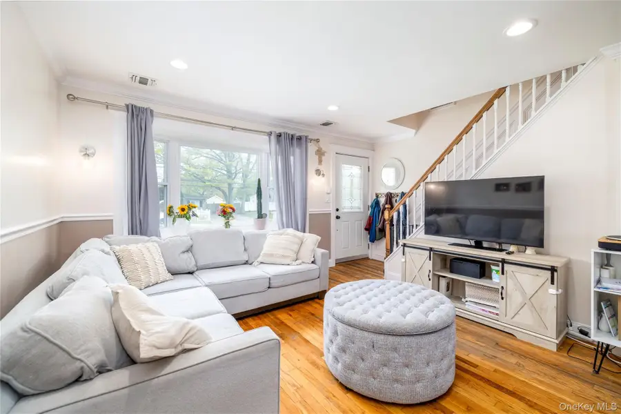 532 Rockaway Street, West Islip, NY 11795 - #2